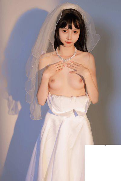 【網路收集系列】福利姬 金魚kinngyo《 你的新娘 》大尺度VIP福利帖【32P】