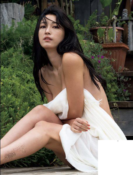木下優樹菜[Friday] 衝撃の初ヌード (39P)