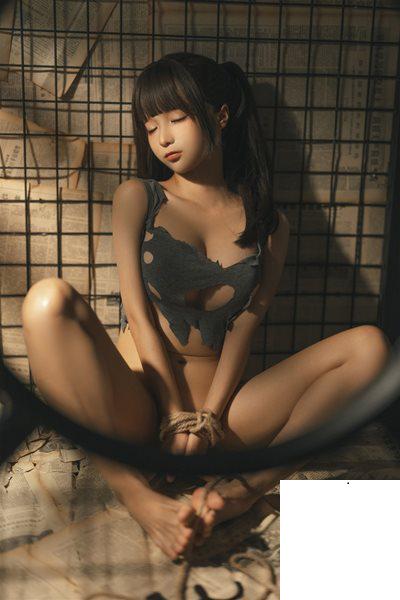 蠢沫沫 《審訊》 (134P)