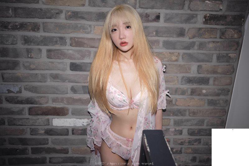 ArtGravia Vol.252 Son Ye-Eun (손예은) (70P)