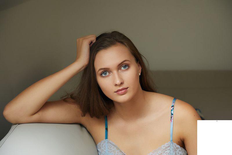 Stacy Cruz-Silk Floral (146P)