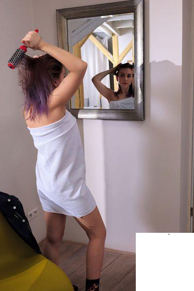 【MetArt】May 06, 2022 - Arina Shy - Top Floor【93P】