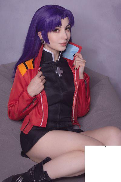 Ryana Strapped In (82P)
