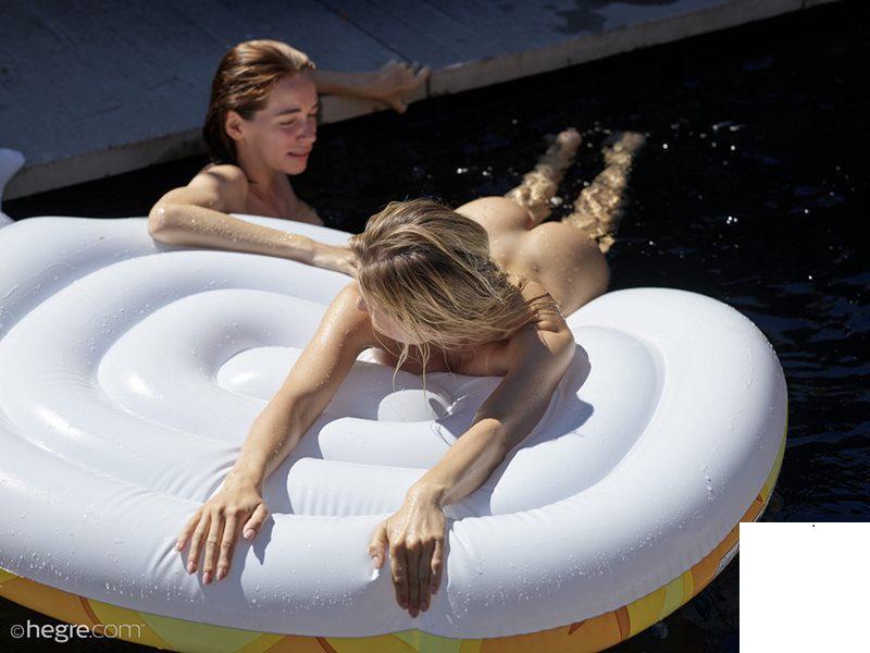 【Hegre Art】Sep 10, 2022 - Any Moloko & Darina L - Skinny Dipping【45P】
