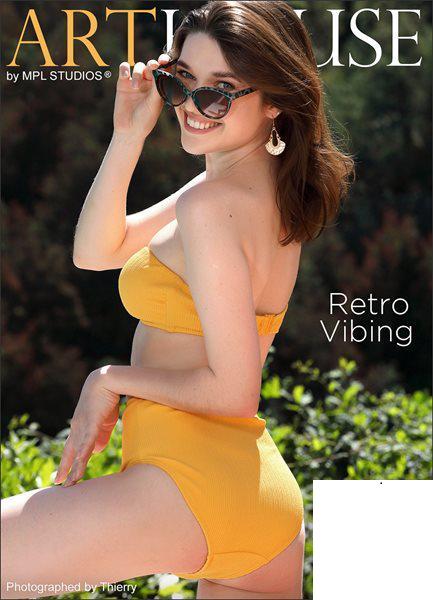 【MPL Studios】Sep 16, 2022 - Amelia - Retro Vibing【121P】