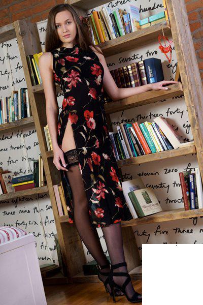 Stacy Cruz-Split Dress (126P)