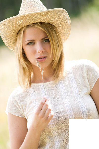 【This Years Model】Apr 09, 2022 - Jana Davis - Secret Friend【44P】