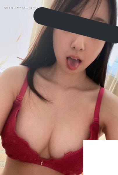 00後妹系！美巨乳女學生自拍