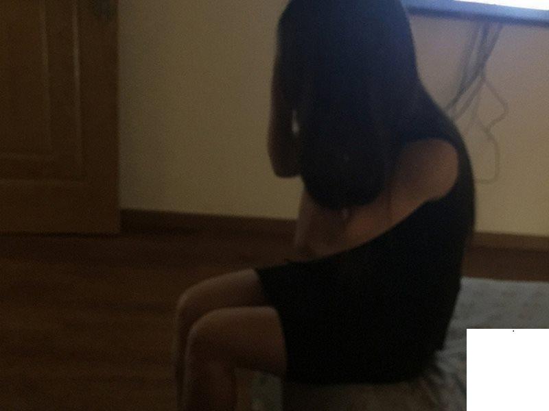 姐姐的奶子有點沈重 (17P)